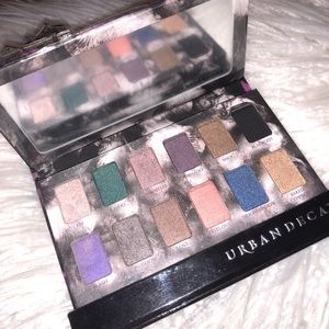 URBAN DECAY SHADOW BOX PALETTE